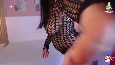 Snapshot of candy_lux30 chatting on December 2025 04:00:02 AM Candy online show from December 2025 04:00:02 AM