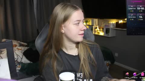 Megan online show from December 2024 04:38:02 PM