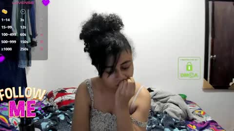 Snapshot of candy_val chatting on April 2026 05:27:02 AM candy_val online show from April 2026 05:27:02 AM