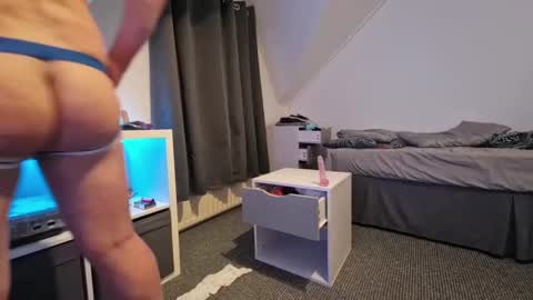 Snapshot of candyboy666 chatting on December 2024 04:33:02 AM Candy Boy online show from December 2024 04:33:02 AM