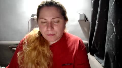 Laura online show from February 2025 10:42:02 PM