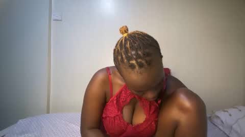 candycurly_ online show from November 2025 02:39:01 PM