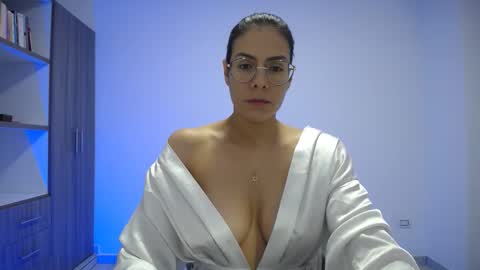 Candy Dowson online show from January 2026 08:58:01 PM