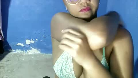 candyflowerlub online show from January 2025 12:30:02 PM