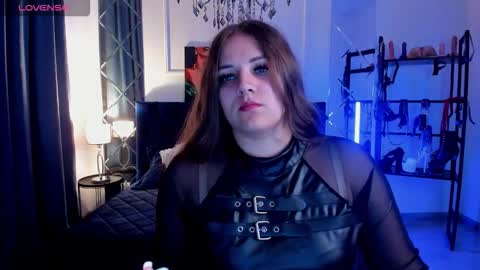 Sofia online show from September 2025 12:32:01 AM