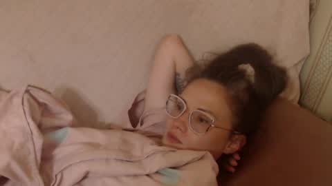 say meow and send tip  online show from May 2026 07:19:02 PM