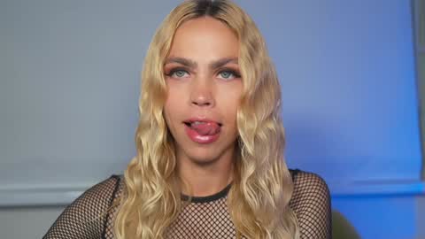 FANSLY  -    online show from February 2025 04:48:02 AM