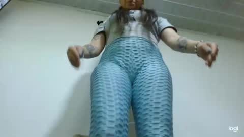 Snapshot of candymilfff chatting on June 2026 10:11:01 PM candymilfff online show from June 2026 10:11:01 PM