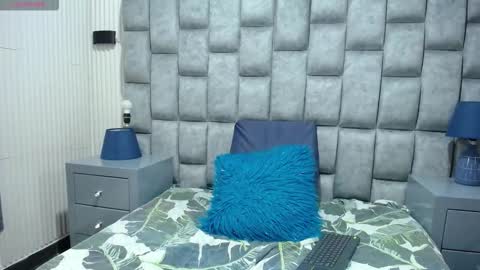 Canela online show from October 2025 06:18:01 PM