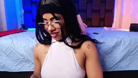 Aura  online show from February 2025 03:08:02 PM