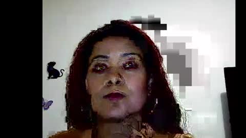 Snapshot of canelalovee chatting on October 2025 02:42:01 AM CANELA online show from October 2025 02:42:01 AM