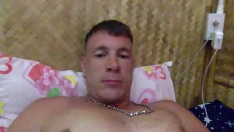 Snapshot of capt_oliver chatting on January 2025 06:06:01 PM follow my twitter  online show from January 2025 06:06:01 PM