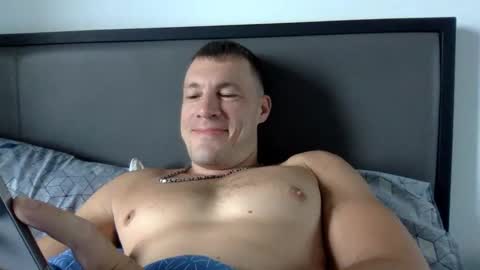 Snapshot of capt_oliver chatting on March 2025 05:38:02 AM follow my twitter  online show from March 2025 05:38:02 AM