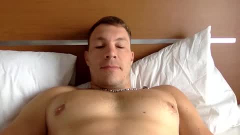 Snapshot of capt_oliver chatting on September 2025 04:57:01 AM follow my twitter  online show from September 2025 04:57:01 AM