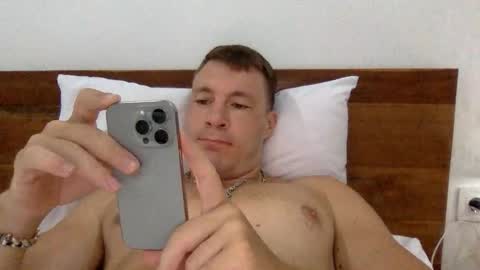 Snapshot of capt_oliver chatting on September 2025 06:04:01 AM follow my twitter  online show from September 2025 06:04:01 AM