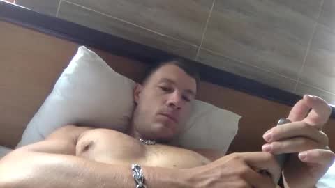 Snapshot of capt_oliver chatting on October 2025 04:16:01 AM follow my twitter  online show from October 2025 04:16:01 AM