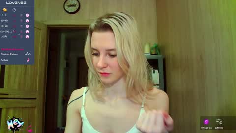 Snapshot of caramel_pie_ chatting on February 2025 05:53:02 PM caramel online show from February 2025 05:53:02 PM