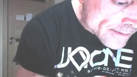 Laz online show from December 2025 10:14:01 PM