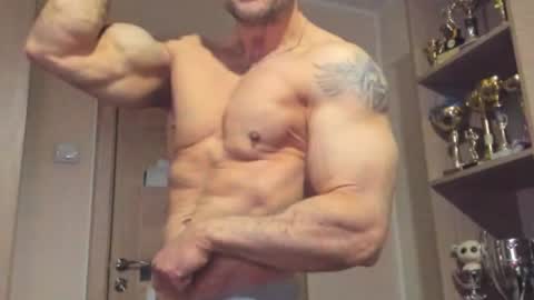 Laz online show from February 2026 11:23:01 PM