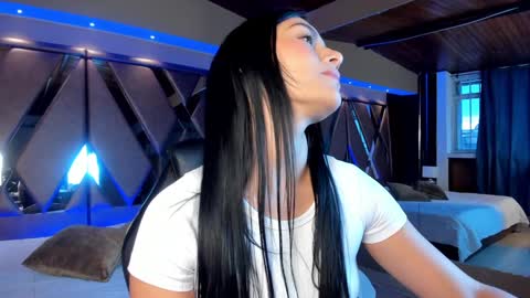 Carina online show from January 2025 11:25:01 AM