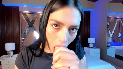 Carina online show from January 2025 11:34:01 AM