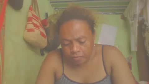 Snapshot of carinesexy69 chatting on December 2024 06:26:01 AM carinesexy69 online show from December 2024 06:26:01 AM
