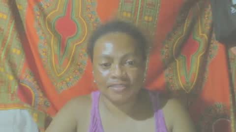 Snapshot of carinesexy69 chatting on December 2024 09:28:01 PM carinesexy69 online show from December 2024 09:28:01 PM