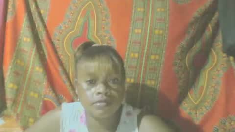 Snapshot of carinesexy69 chatting on December 2024 01:28:01 AM carinesexy69 online show from December 2024 01:28:01 AM