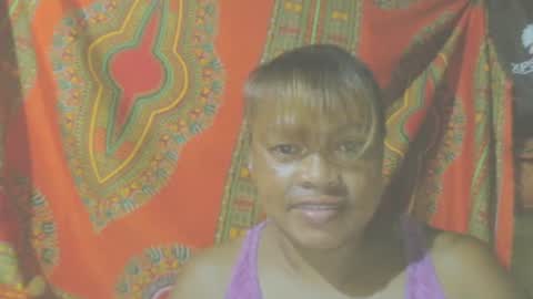 Snapshot of carinesexy69 chatting on December 2024 11:17:01 PM carinesexy69 online show from December 2024 11:17:01 PM