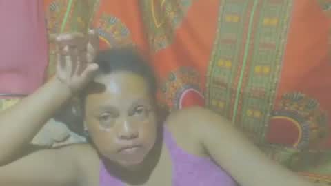 Snapshot of carinesexy69 chatting on February 2025 07:10:02 PM carinesexy69 online show from February 2025 07:10:02 PM