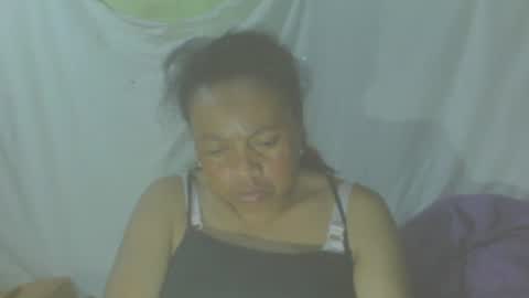 Snapshot of carinesexy69 chatting on October 2025 12:35:01 PM carinesexy69 online show from October 2025 12:35:01 PM