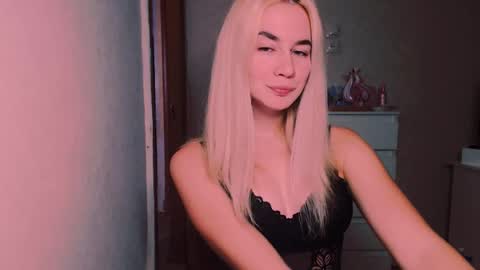 Carin online show from October 2025 07:16:01 PM