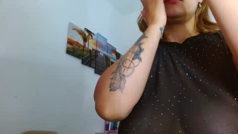 Carla online show from February 2025 11:34:01 AM