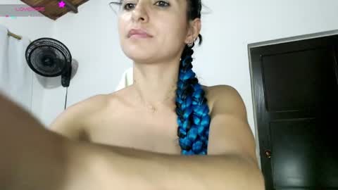 Snapshot of carla_lopex chatting on August 2026 03:23:02 AM Carla online show from August 2026 03:23:02 AM