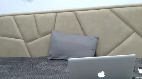 sexy online show from May 2026 09:56:02 PM
