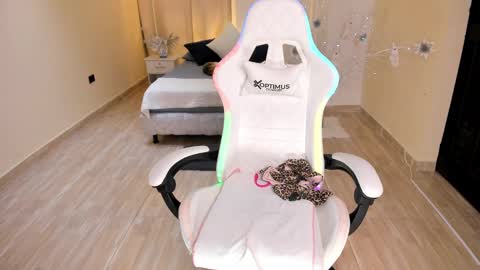 Alejandra online show from December 2024 11:01:02 PM