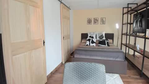 Snapshot of carlin1511 chatting on September 2025 08:10:02 PM carlin1511 online show from September 2025 08:10:02 PM