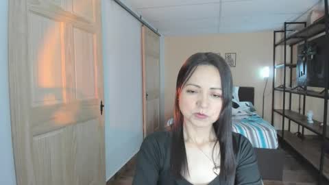 Snapshot of carlin1511 chatting on October 2025 06:52:02 PM carlin1511 online show from October 2025 06:52:02 PM