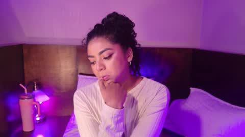 Snapshot of carly_monroe_ chatting on October 2025 11:06:02 PM Carly Monroe  online show from October 2025 11:06:02 PM