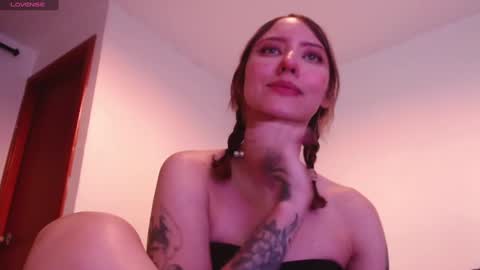 Snapshot of carmennrusso chatting on January 2025 12:39:02 AM carmennrusso online show from January 2025 12:39:02 AM