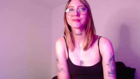 Snapshot of carmennrusso chatting on March 2025 01:20:02 AM carmennrusso online show from March 2025 01:20:02 AM