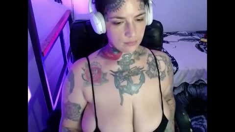 Snapshot of carmillaross chatting on February 2025 04:25:02 AM CARMILLA ROSS online show from February 2025 04:25:02 AM