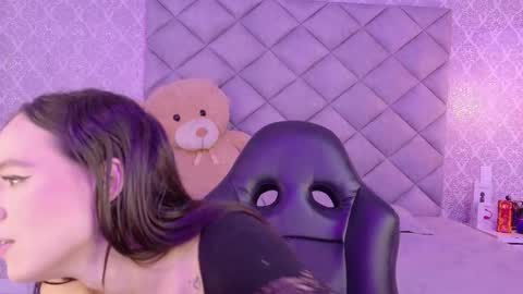 Snapshot of caro_adams1 chatting on November 2025 12:42:02 PM caro_adams1 online show from November 2025 12:42:02 PM