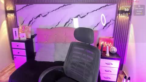 Snapshot of carol__evans chatting on February 2026 01:09:02 PM Sofi online show from February 2026 01:09:02 PM