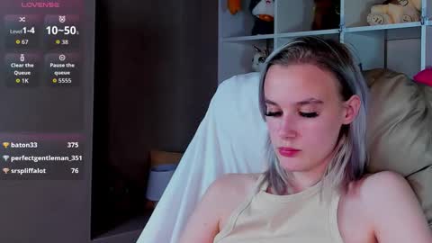 Carol online show from November 2025 09:24:02 PM