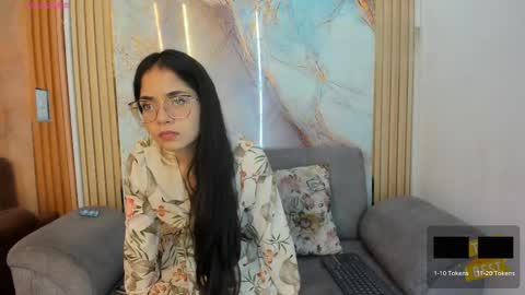 Snapshot of carolina11_pm chatting on March 2026 11:32:02 PM CAROLINA online show from March 2026 11:32:02 PM