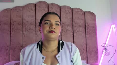 Snapshot of carolina_evannss chatting on February 2026 03:51:02 AM carolina_evannss online show from February 2026 03:51:02 AM