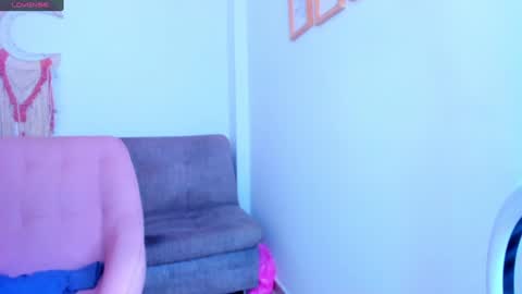 Carolina online show from February 2025 05:14:01 PM