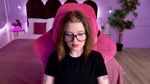 Snapshot of carolinasherry chatting on May 2026 06:51:02 AM carolinasherry online show from May 2026 06:51:02 AM