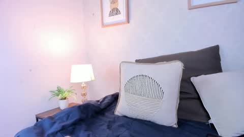  Caroline  online show from December 2025 11:26:02 AM